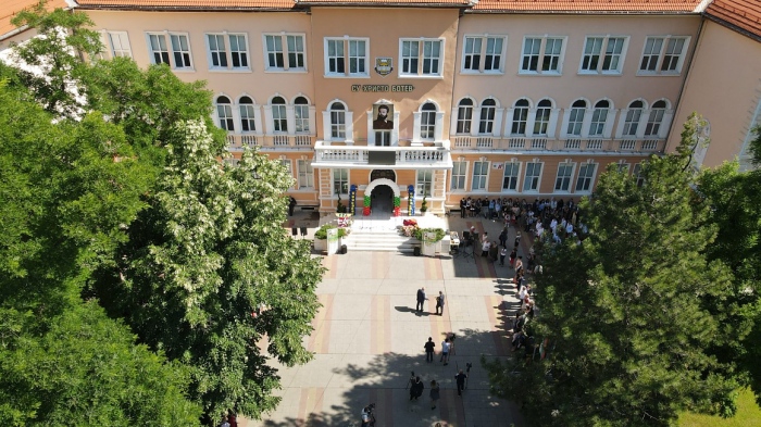 СУ „Христо Ботев“ – Враца отчита най-висок резултат в страната на държавния зрелостен изпит по философия