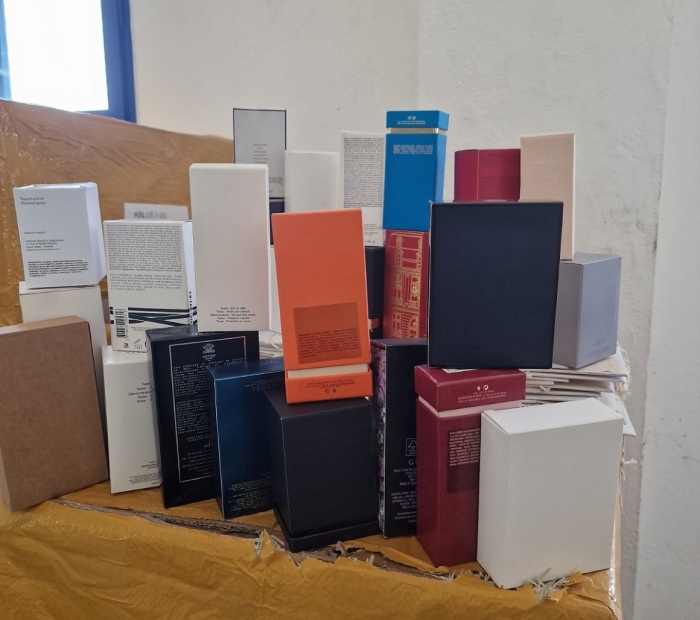 Задържаха повече от 2100 фалшиви парфюма на МП Оряхово