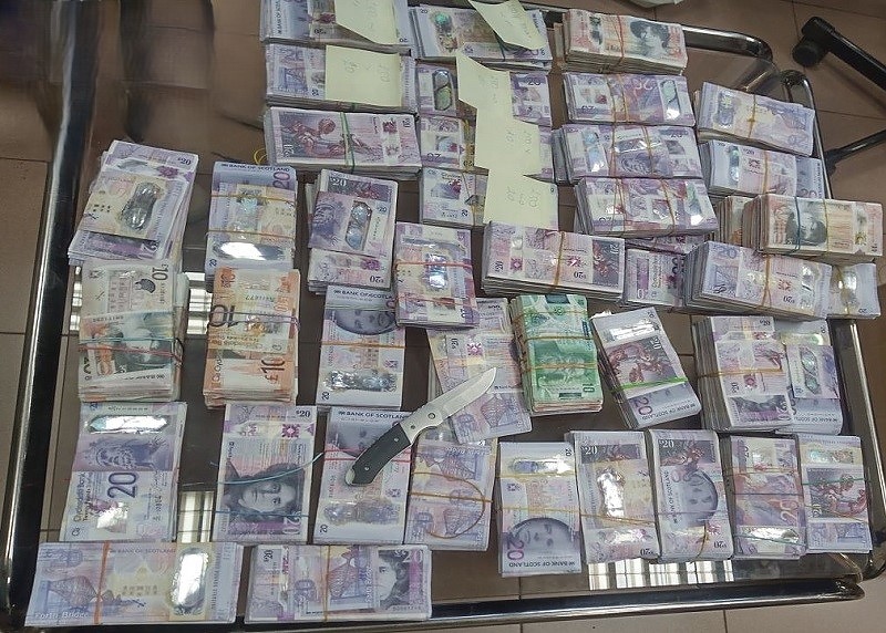  Турчин се опита да пренесе незаконно 240 000 британски лири през границата ни