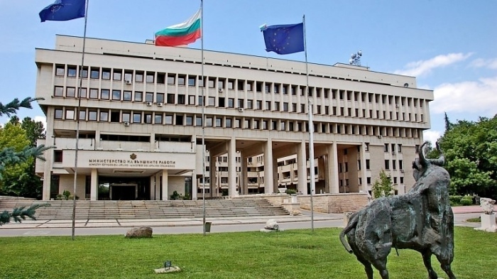 МВнР призова българите в Иран незабавно да напуснат страната