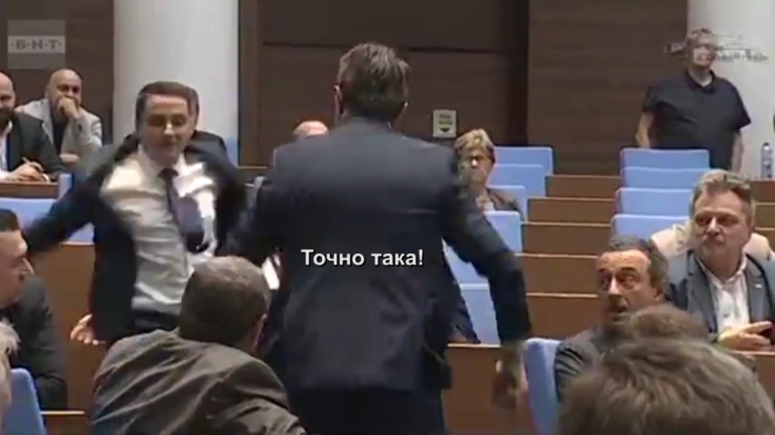 Искат оставката на Цончо Ганев заради саморазправата с Явор Божанков 
