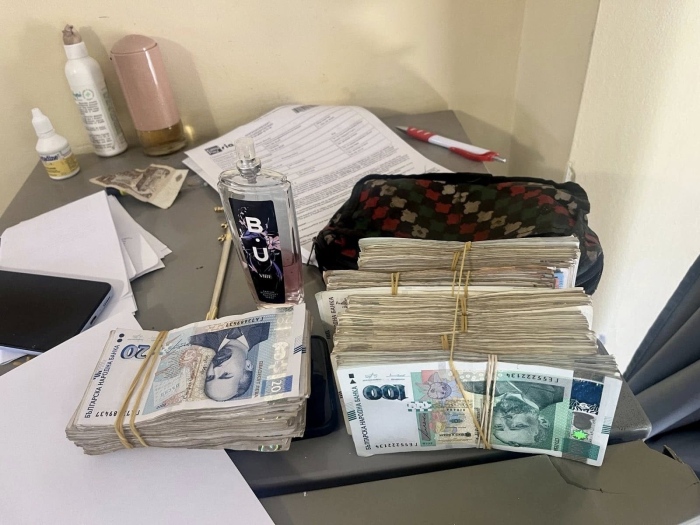 ГДБОП хвана лихвари: Арестувани са 8 души за рекет