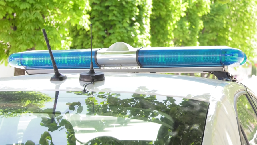 Млад водач на тротинетка е с опасност за живота след удар в автобус