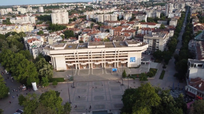 Шефът на МВР - Русе пребит пред семейството му: Извършителите са задържани 