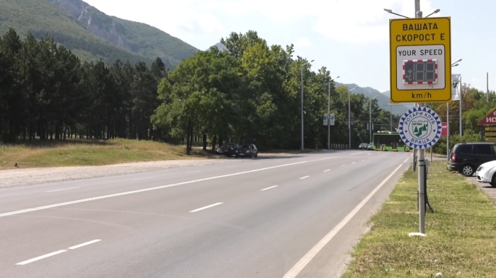 Заради засилен трафик по пътищата: Спират камионите по магистралите