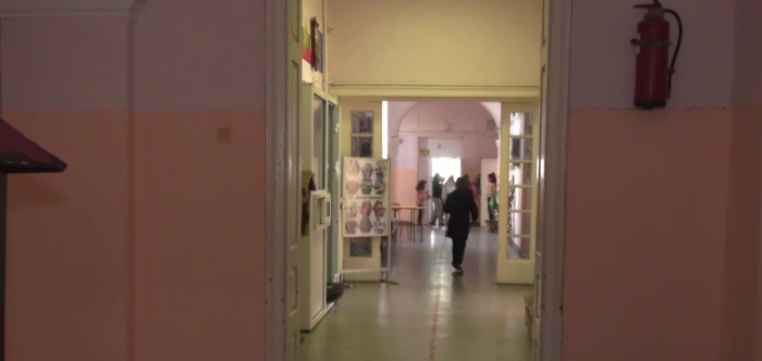 Еднократна помощ за ученици: 250 хил. деца ще получат по 300 лв.