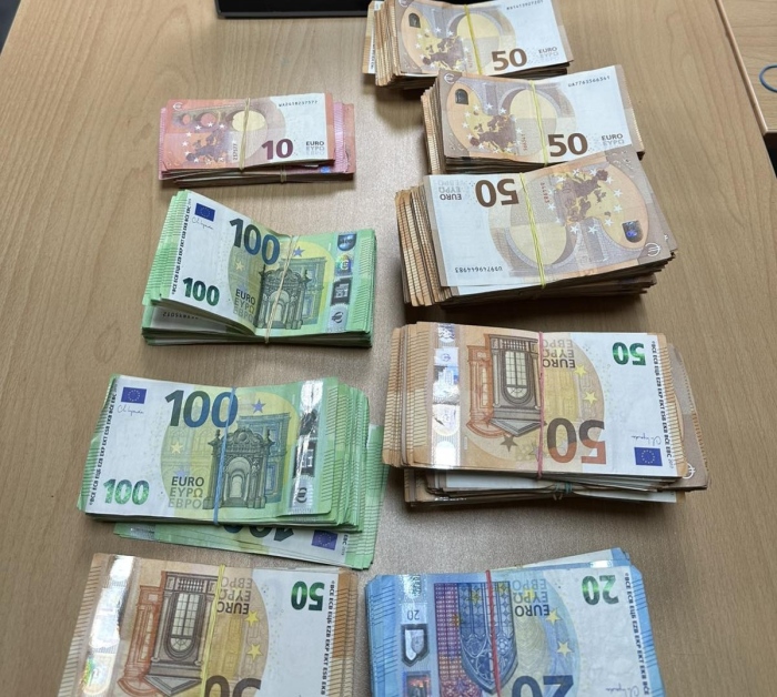 Задържаха близо 160 000 евро на МП Капитан Андреево