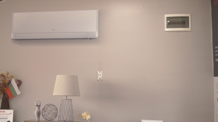 Подмяната на отоплителните уреди във Враца: Започва монтажът на климатиците за одобрените домакинства 