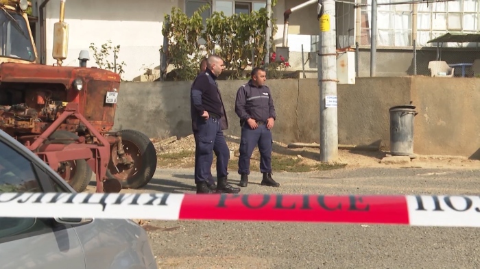 След трагедията в Бургаско: Извършителят и баща му имали ограничителни заповеди 