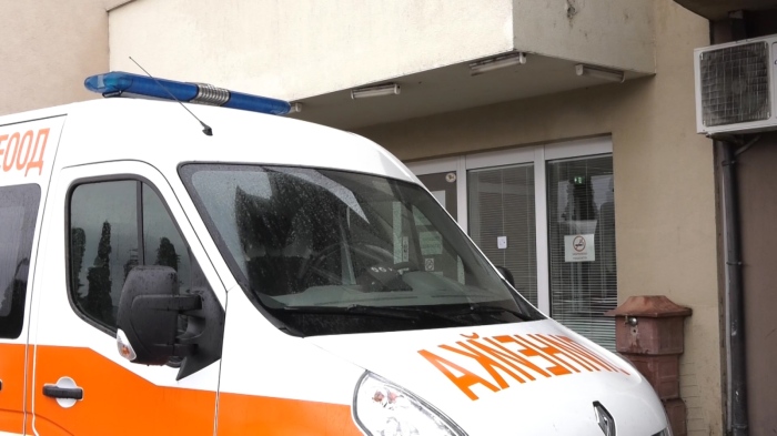 Бебе с фрактура на черепа е в МБАЛ Монтана