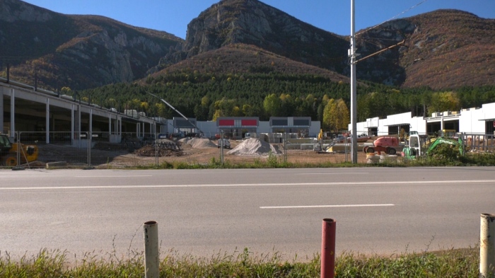 Светофар на изхода на Враца заради изграждането на търговски комплекс