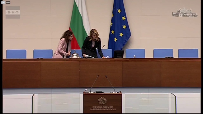 И второто вето на Радев падна: Депутатите приеха отново Закона за ДАР