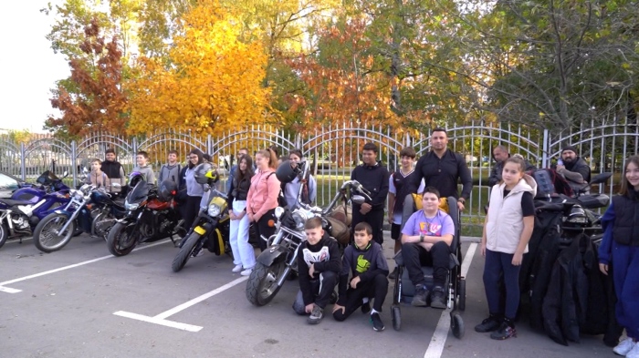 Инициатива: Ученици и рокери разговарят за безопасността на пътя