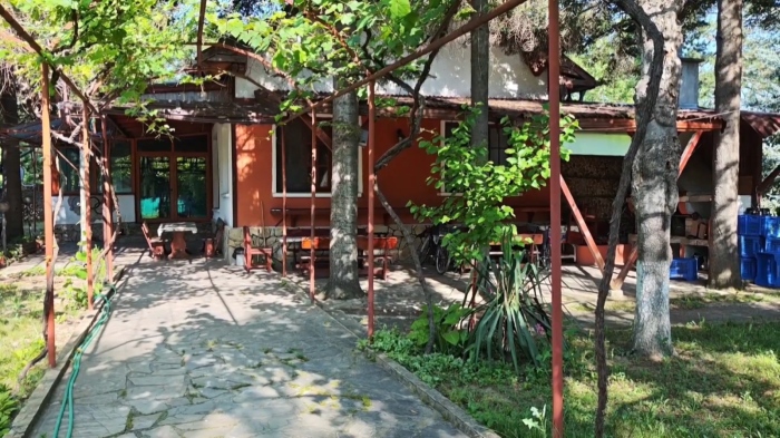 Казусът с домовете на ужасите: Пуснаха под гаранция собственика на хосписа в с. Ягода