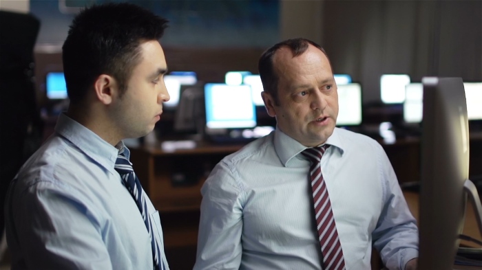 Край на безвремието: Американското правителство започна работа 