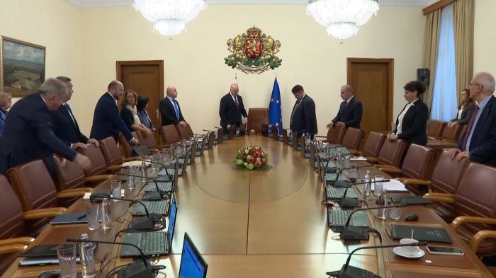 Помощ за пострадалите от домашно насилие: Министерски съвет прие механизма за подкрепа