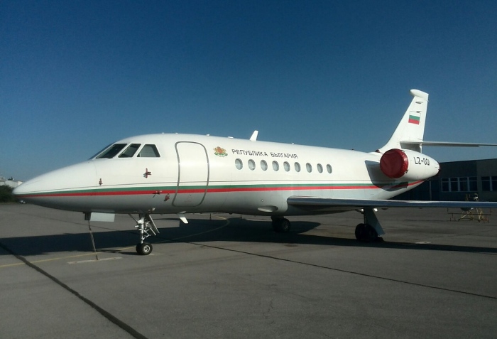 Правителственият \"Фалкон\" отива на търг