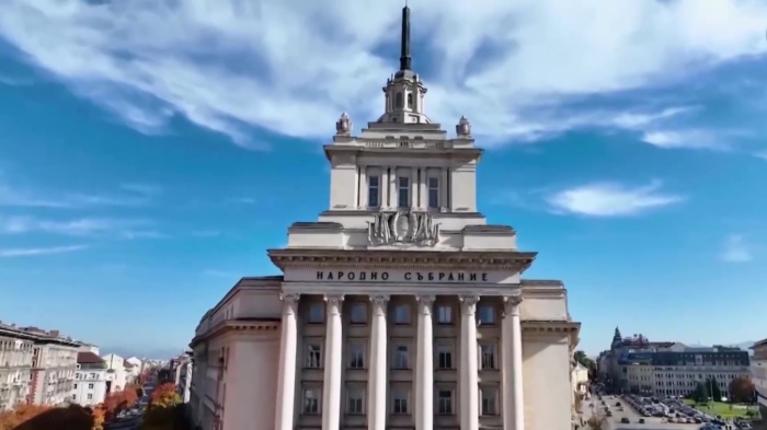 Протестите и Бюджет 2026: Власт и опозиция в нов сблъсък в кулоарите на НС
