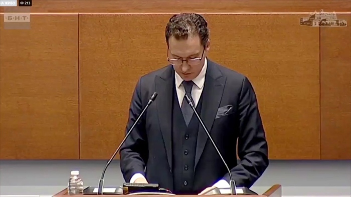 Пред депутатите в НС: Митов: \