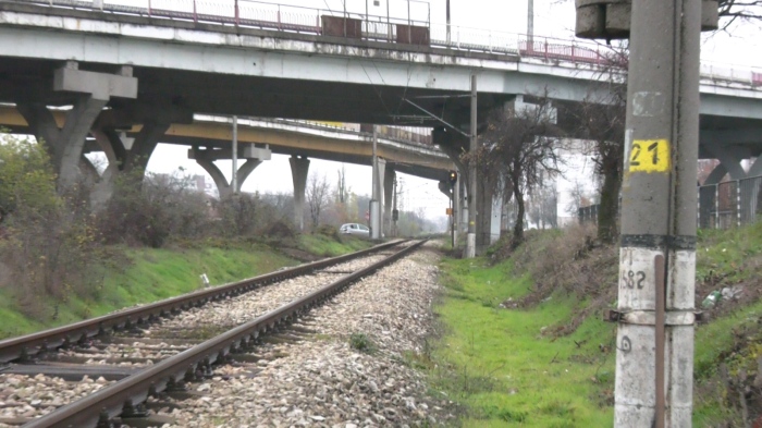 След смъртта на дете на жп линията във Враца: Служители на НКЖИ обезопасяват района