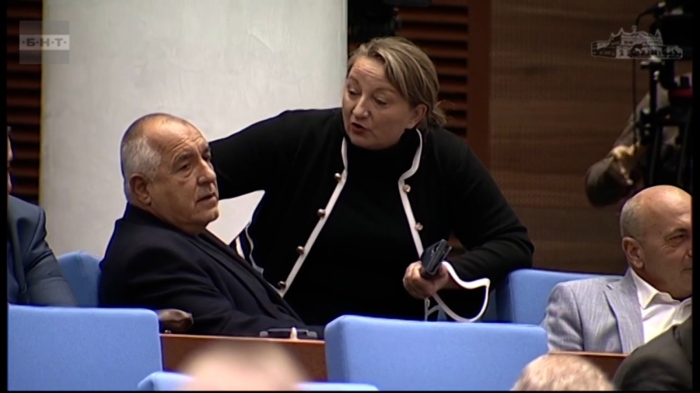 Кабинетът пред шести вот на недоверие: Сметките показват, че опозицията не събира 121 гласа 