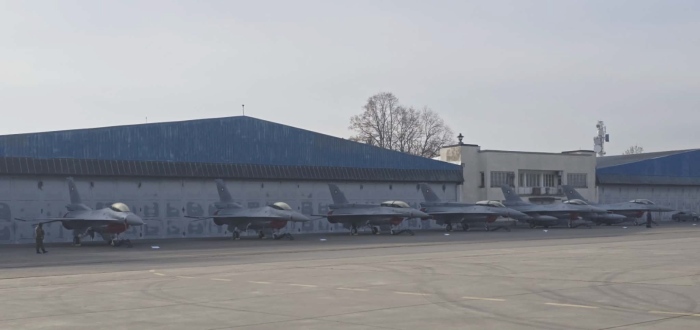 Представиха 8 нови изтребителя F-16