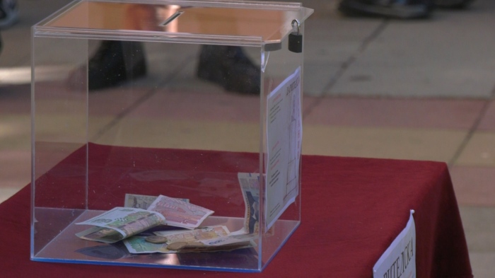 С усещане за силата на патрона: СУ \"Хр. Ботев\" събра средства за бюст-паметник