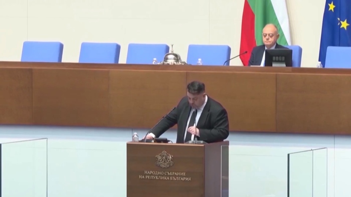 По предложение на БСП: Лихвите по студентските кредити падат на 3%