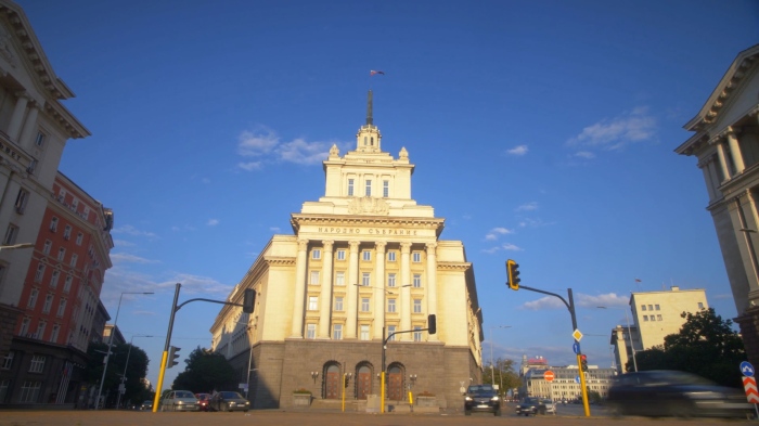 Промените в изборния кодекс: Гласуваха в Турция да има само 20 изборни секции 