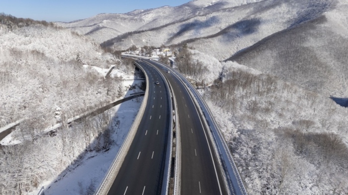 АПИ предупреждава шофьорите: \"Утре са възможни са поледици\"