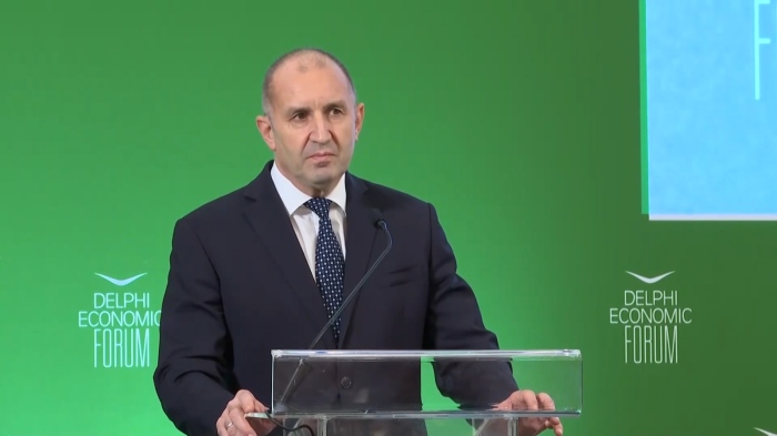 Радев с първо изявление след оставката: \"За да се интегрираме в ЕС трябва да изгоним олигархията от властта\" 