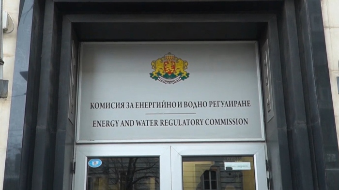 Искат оставката на шефката на ВиК холдинга. Божанов: \"Поскъпването на водата е заложена бомба от кабинета \"Желязков\"