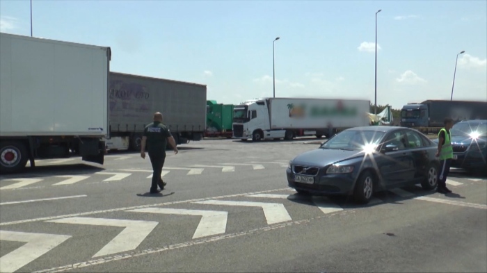 Спряха контрабанден внос на зеленчуци: Глобиха шофьора с 20 хил. евро