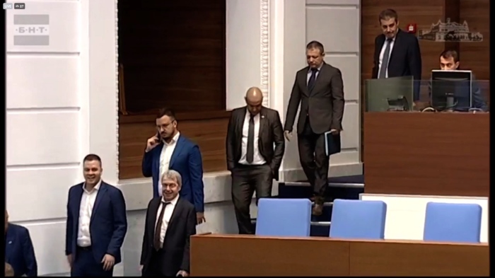 \"Държава в държавата\": Балабанов за случая \"Петрохан\" и училище \"Космос\"