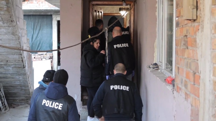 Акция \"Купен вот\" в Бургас: 10 души са задържани - намериха и нарколаборатория 