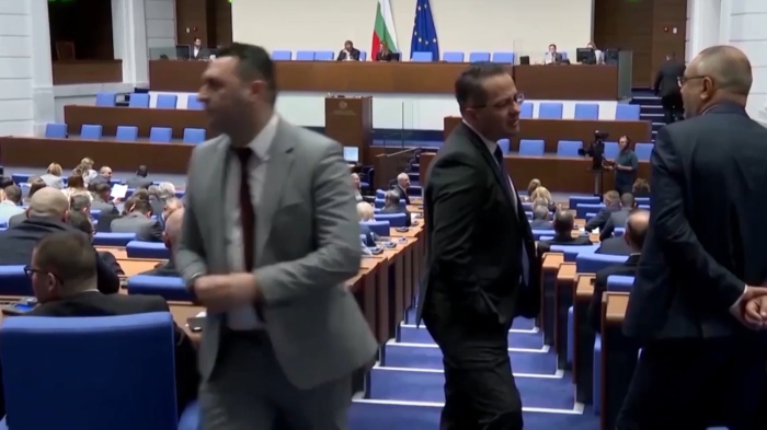 Окончателно: Парламентът прие втория удължителен бюджет