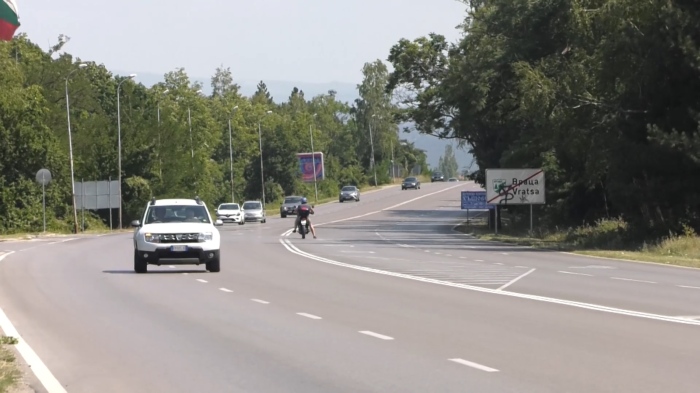 \"Коментарът\" с Калин Иванов - 25.03.26 г.: Къде са парите за ремонти на пътищата в страната? Говори Николай Найденов, министър на регионалното развитие и благоустройството.