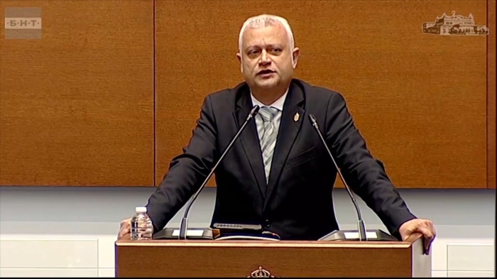 Дечев за изслушване в парламента: Заради уволненията в МВР и случая \"Петрохан\"