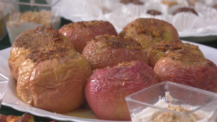 Деца обучават деца: Демонстрация на здравословен кулинарен шедьовър