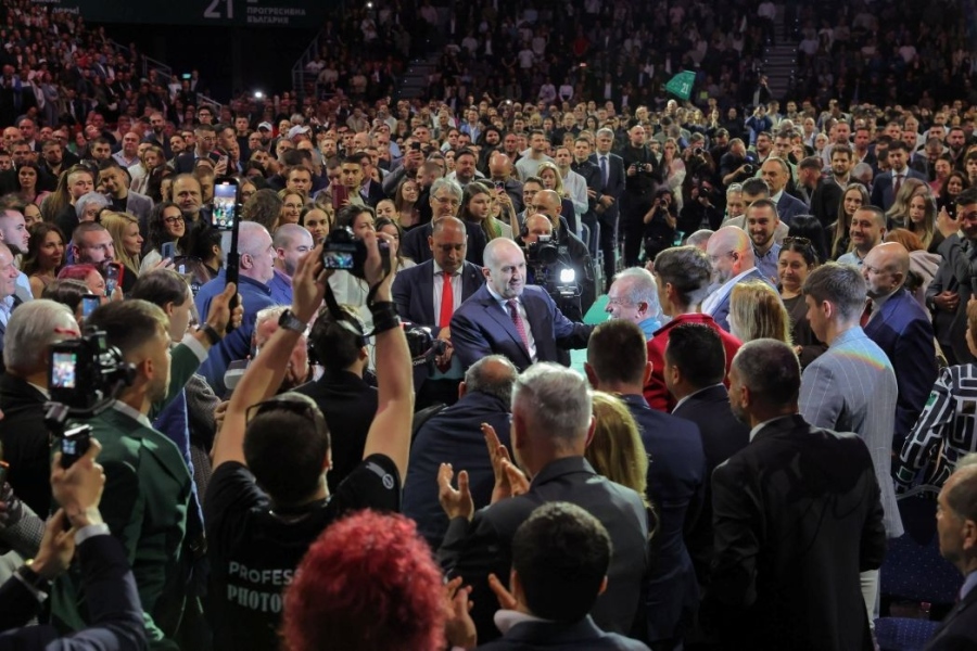 Румен Радев при закриването на кампанията: \