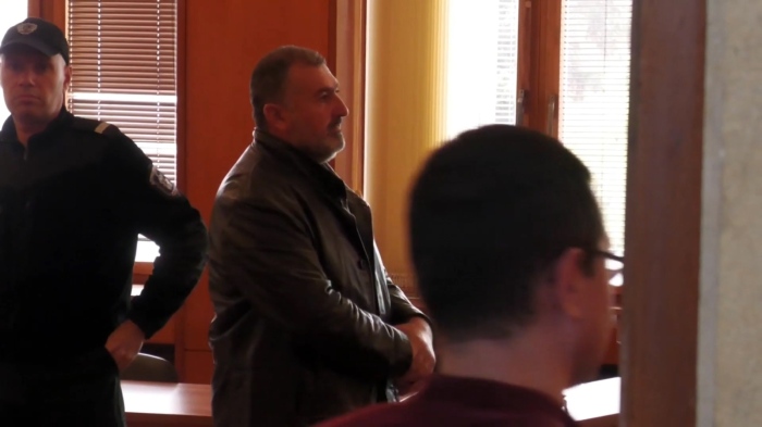 Заради опит за контрабанда на 3,6 млн цигари: Оставиха в ареста грузински шофьор на тир