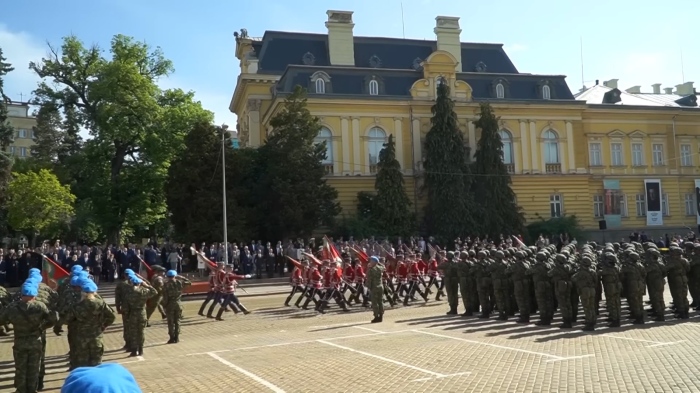 6 май: В Деня на храбростта и Българската армия