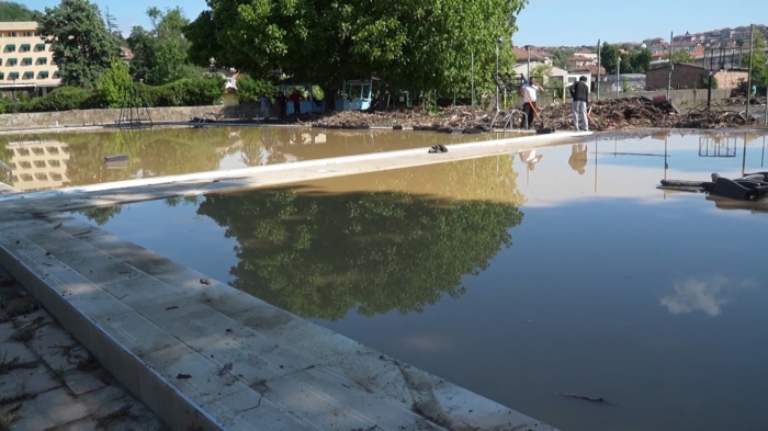 Водна стихия и в Дряново: Десетки наводнени къщи и засегнат мост на Колю Фичето