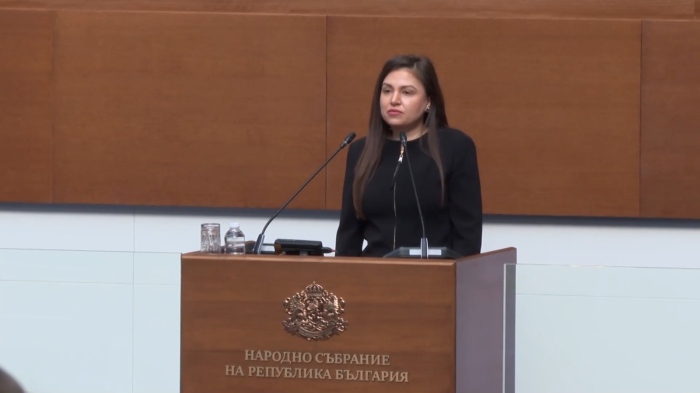 Нов депутат в парламента: Галя Василева замени Любен Дилов - син