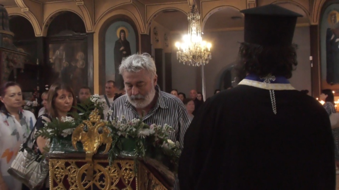 Хиляди се преклониха пред чудотворната икона във Враца 