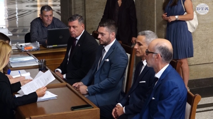 Гюров и Кандев се регистрираха в ЦИК
