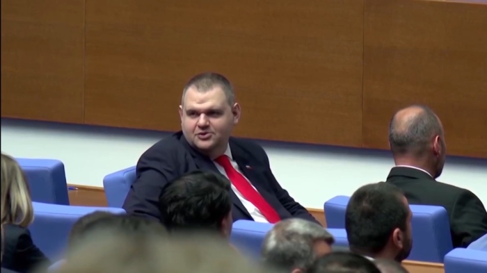 Пеевски отговори на Демерджиев: \"Това са пълни лъжи - подчертавам, лъжи!\" 